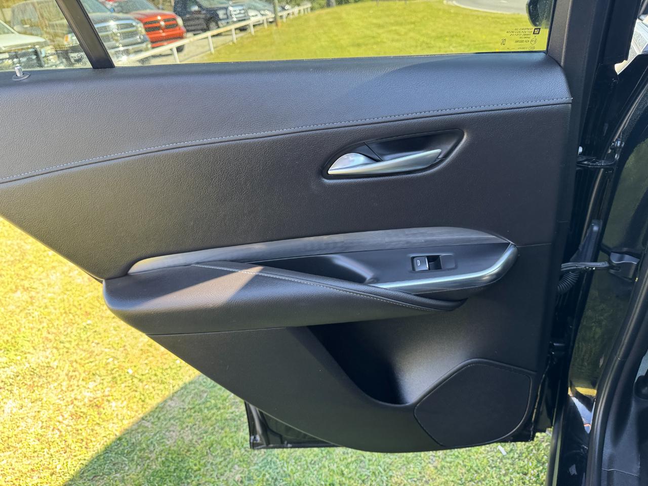 Cadillac XT4 FWD 4dr Premium Luxury 2024