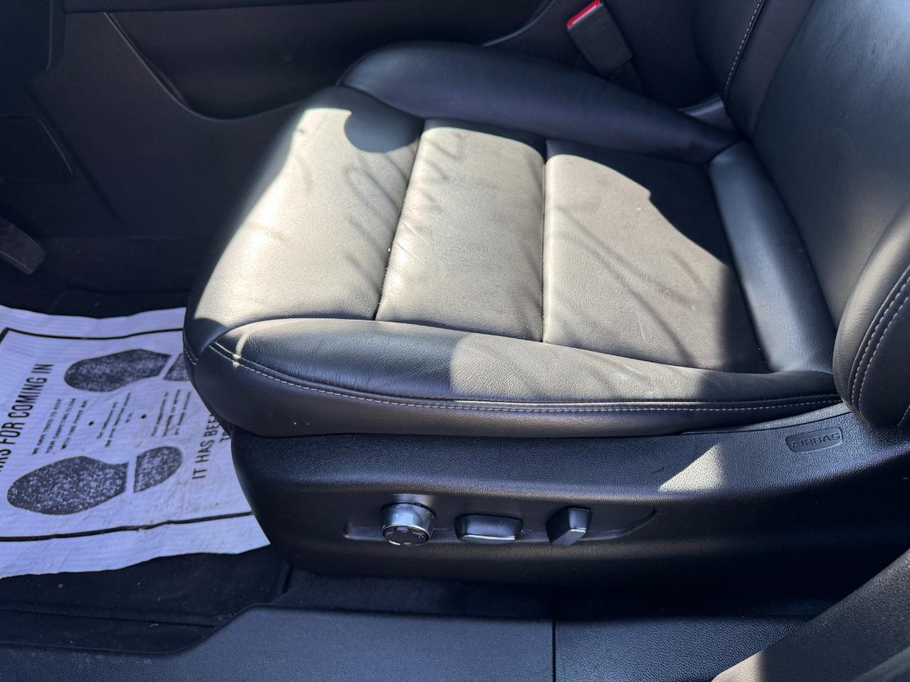 Cadillac XT4 FWD 4dr Premium Luxury 2024