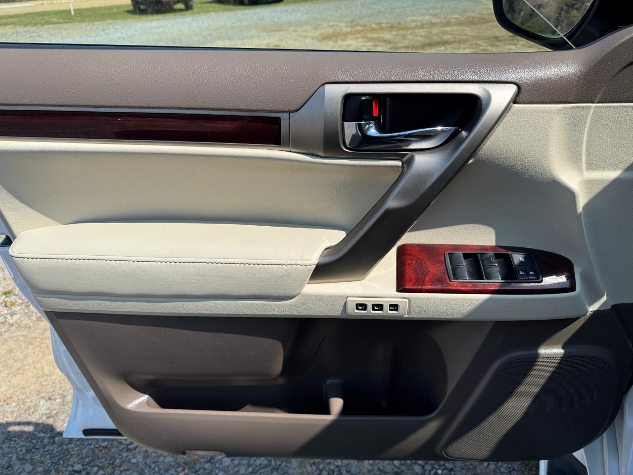 Lexus GX 460 4WD 4dr 2010