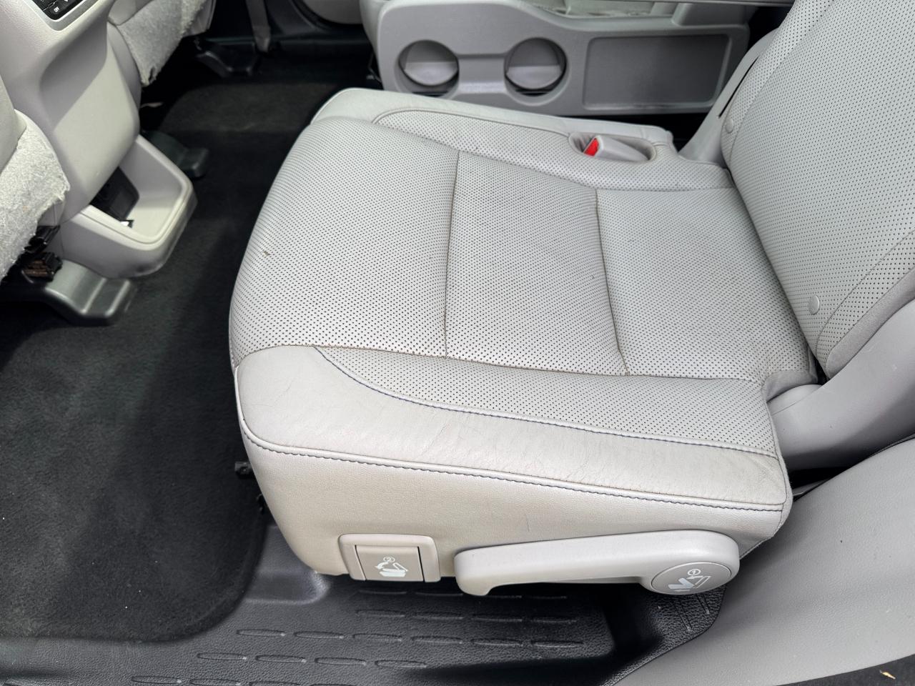 Toyota Highlander AWD 4dr V6 Limited (Natl) 2016