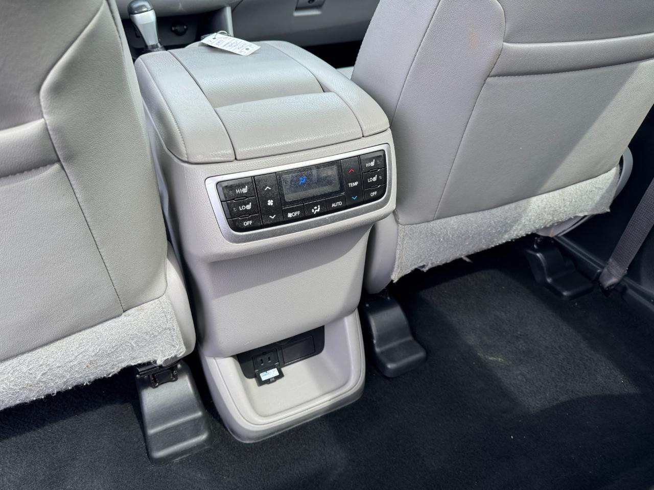 Toyota Highlander AWD 4dr V6 Limited (Natl) 2016