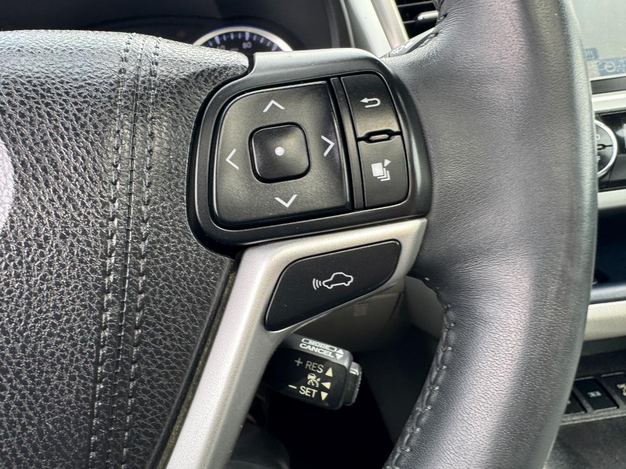 Toyota Highlander AWD 4dr V6 Limited (Natl) 2016