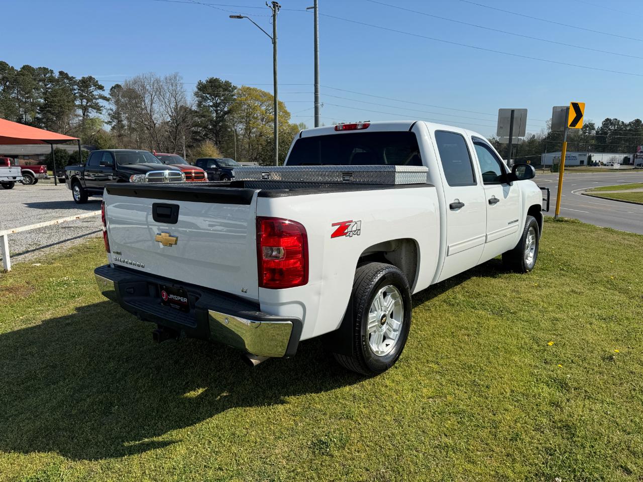 Chevrolet Silverado 1500 4WD Crew Cab 143.5" LT 2011