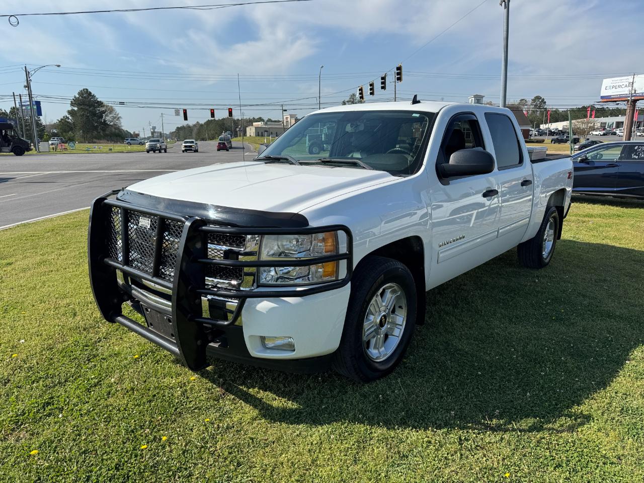 Chevrolet Silverado 1500 4WD Crew Cab 143.5" LT 2011