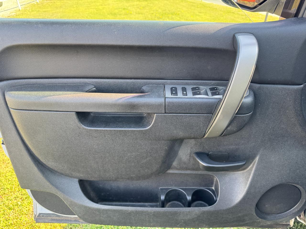 Chevrolet Silverado 1500 4WD Crew Cab 143.5" LT 2011