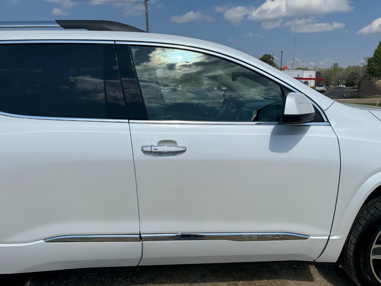 GMC Acadia AWD 4dr Denali 2019