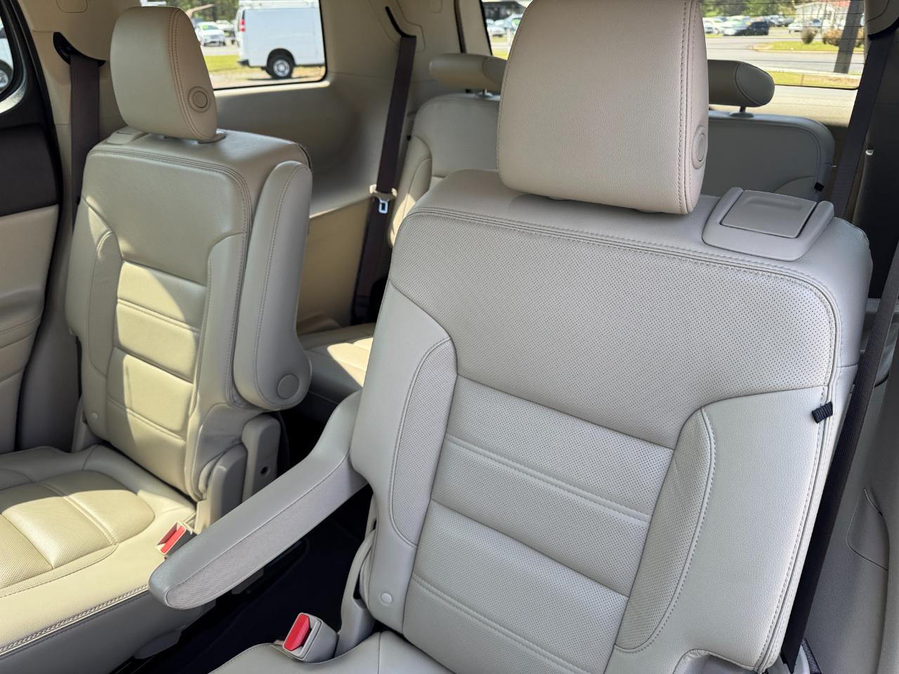 GMC Acadia AWD 4dr Denali 2019