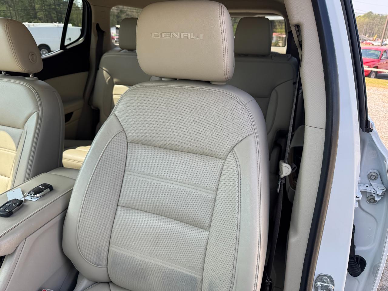 GMC Acadia AWD 4dr Denali 2019