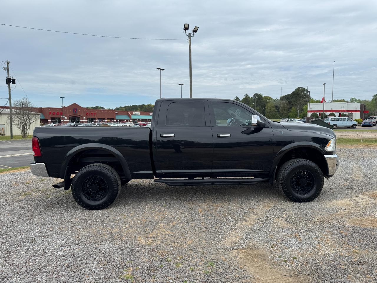 RAM 3500 4WD Crew Cab 149" Laramie 2011