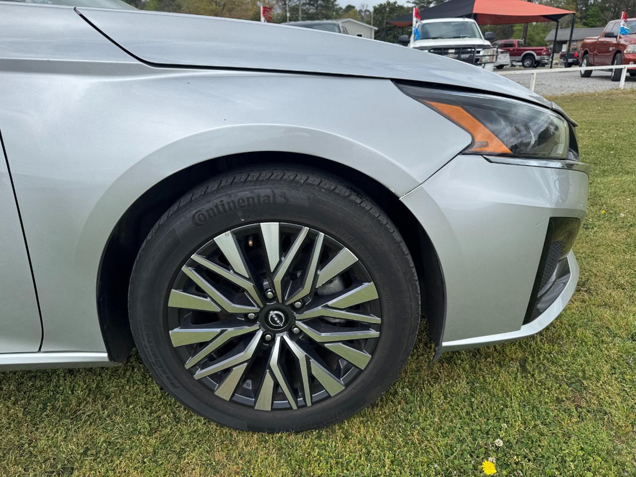 Nissan Altima 2.5 SV Sedan 2023