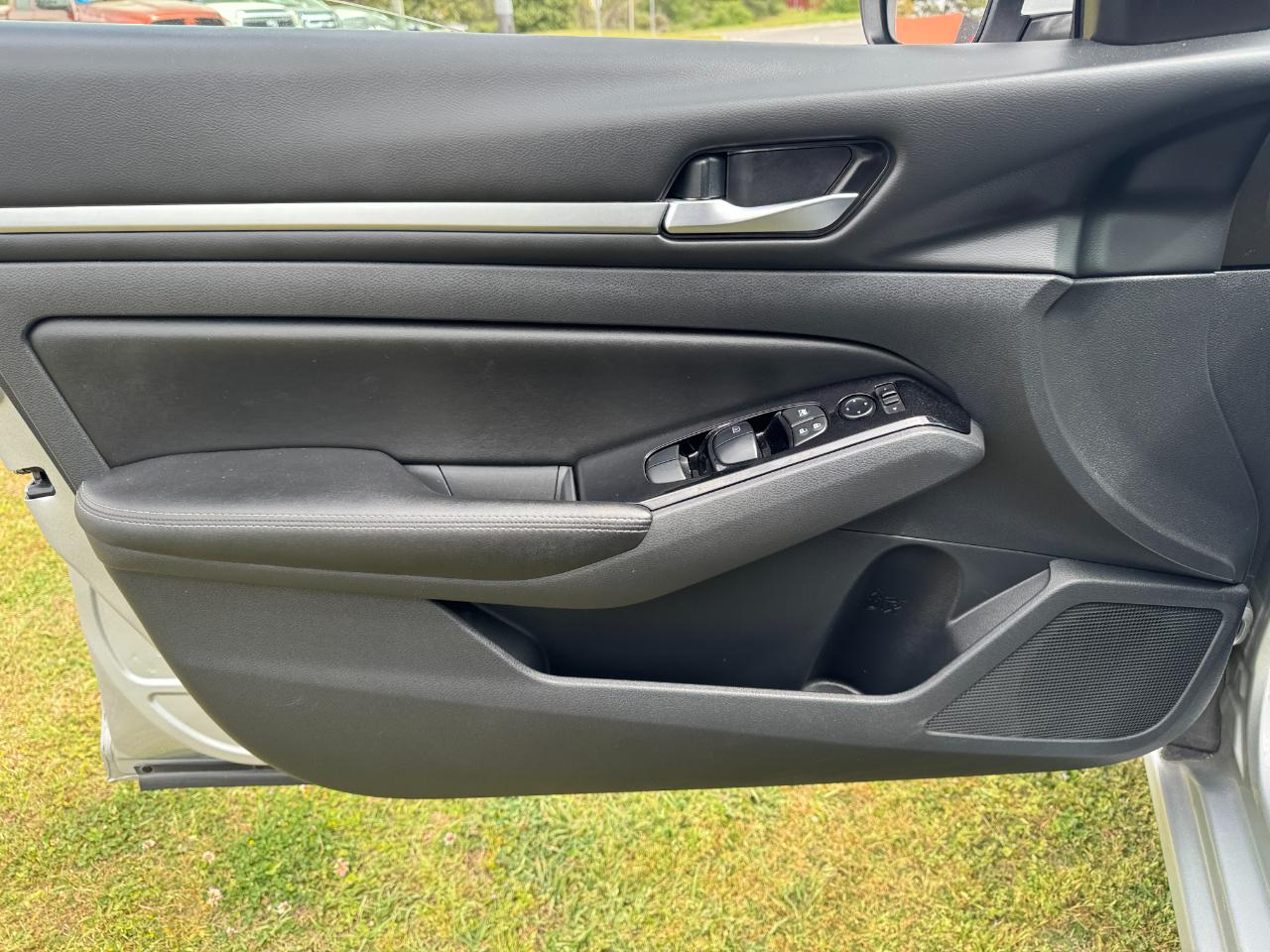 Nissan Altima 2.5 SV Sedan 2023