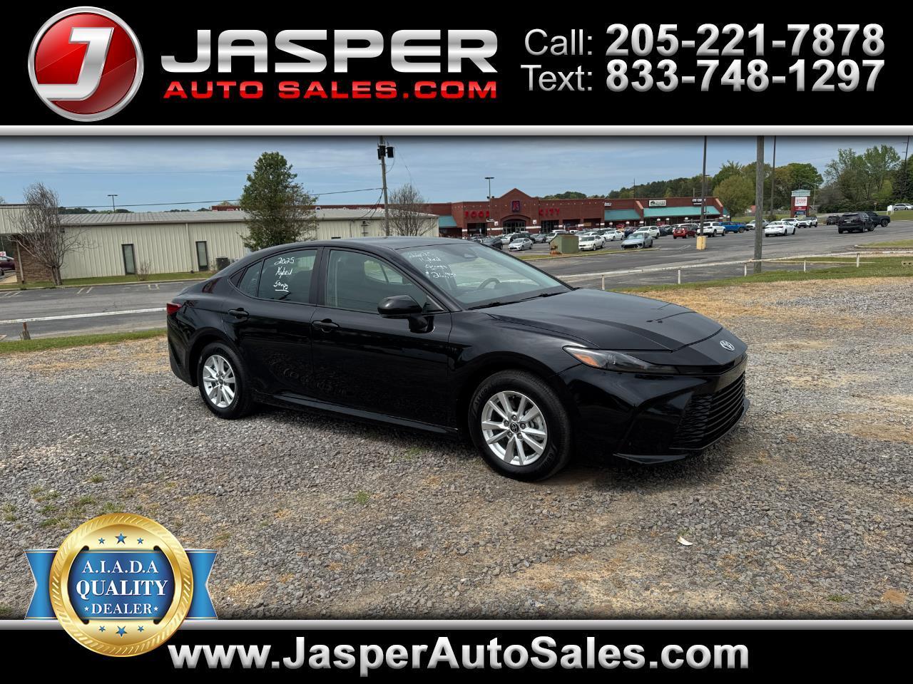 2025 Toyota Camry LE (Natl)