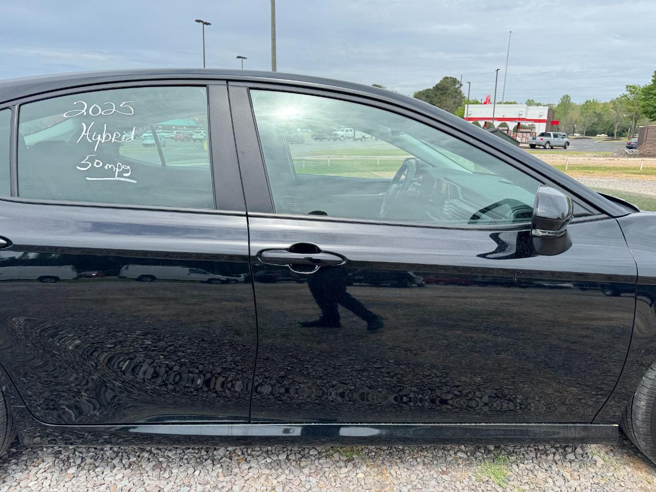 Toyota Camry LE (Natl) 2025