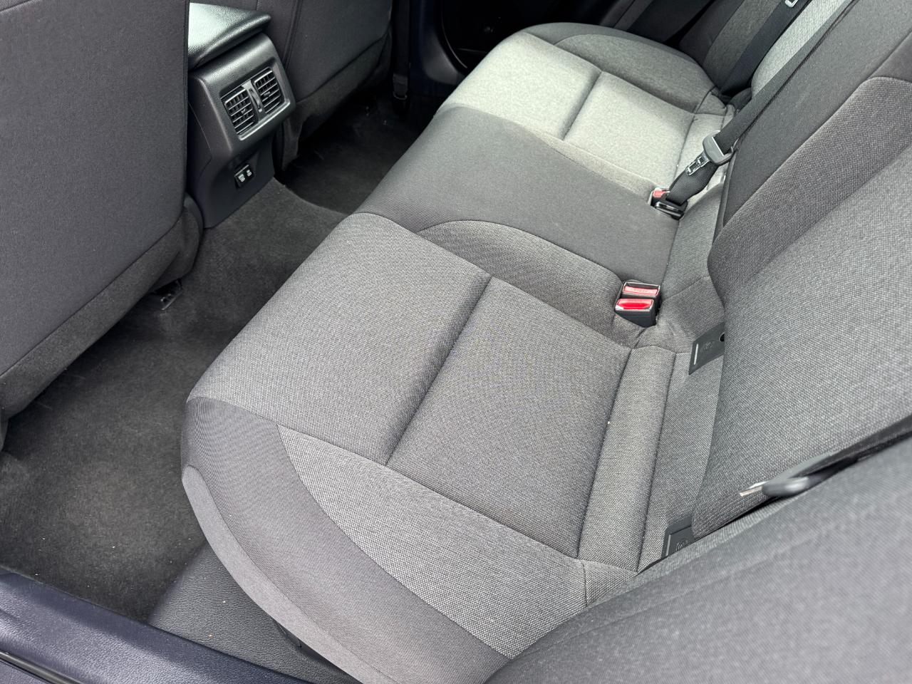 Toyota Camry LE (Natl) 2025