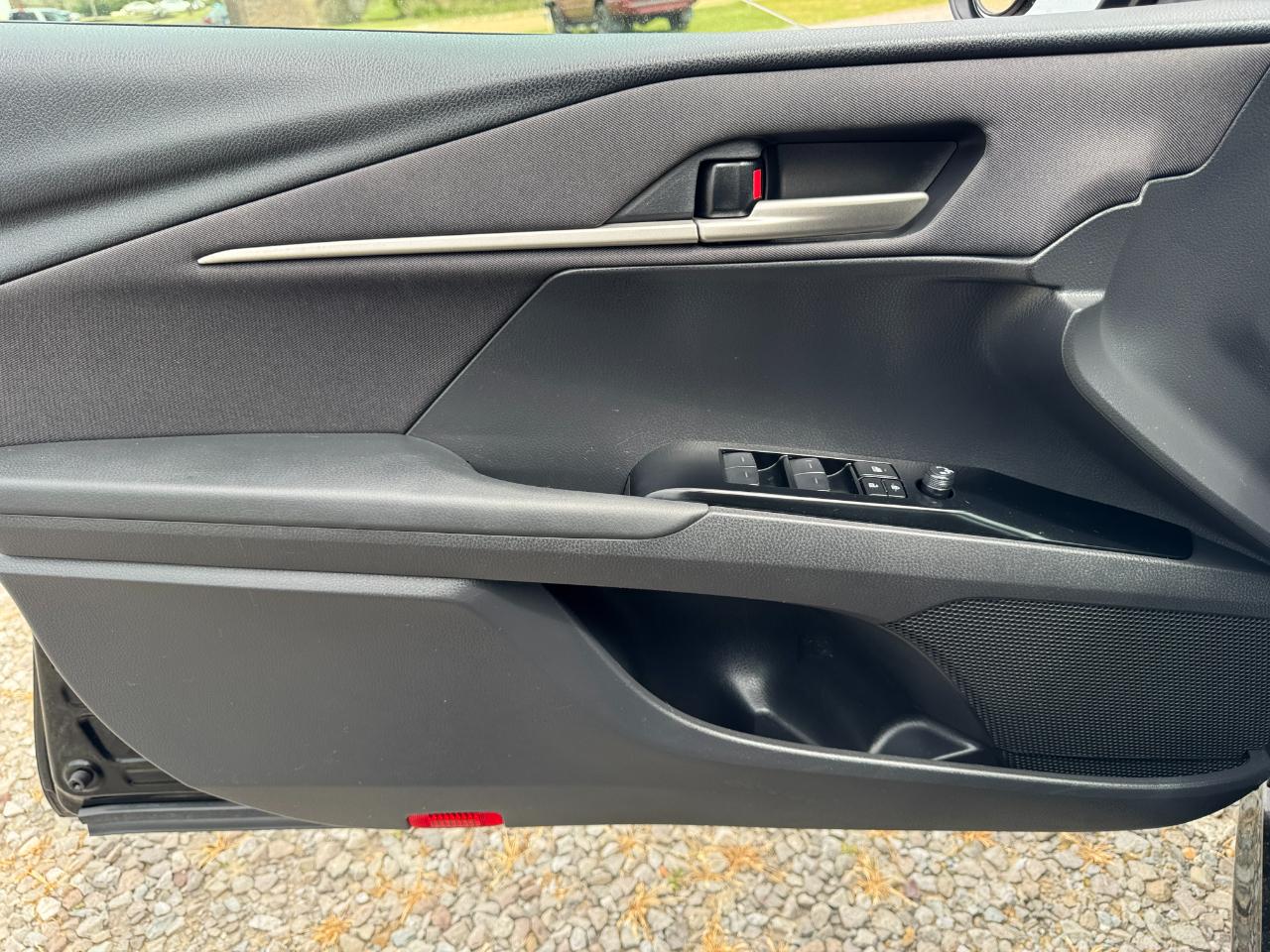 Toyota Camry LE (Natl) 2025