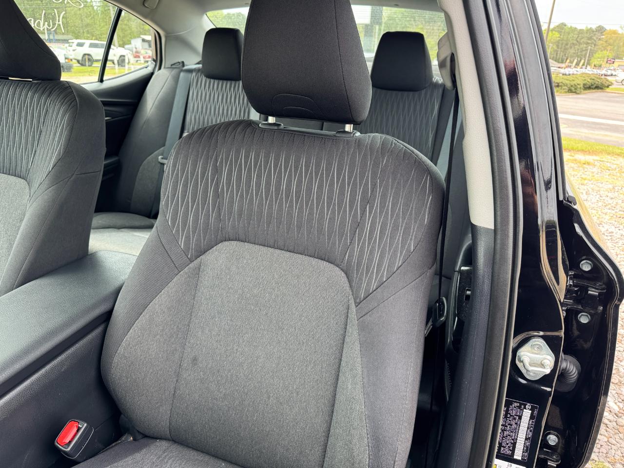 Toyota Camry LE (Natl) 2025