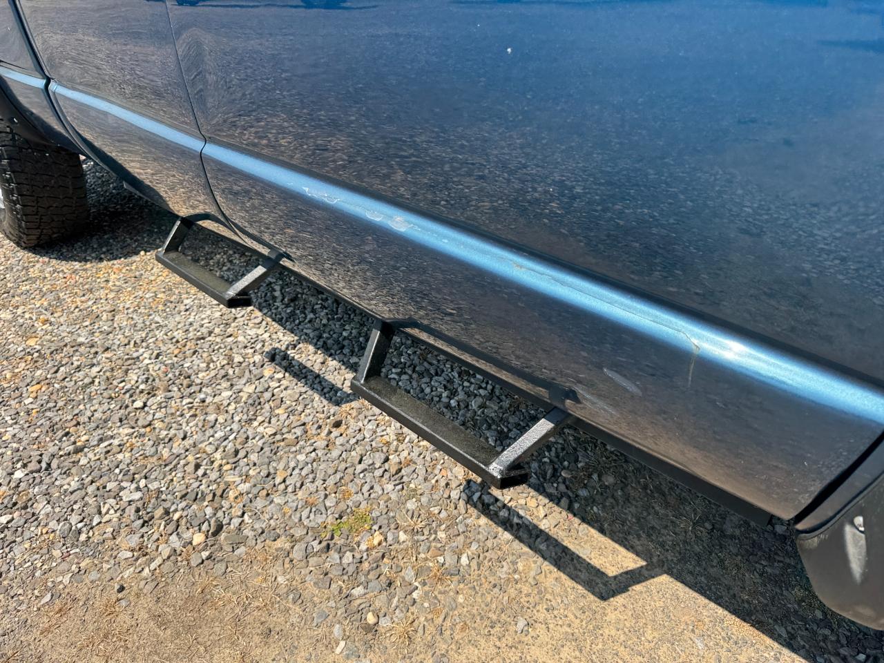 Dodge Ram 1500 4dr Quad Cab 140.5" WB 4WD SLT 2005