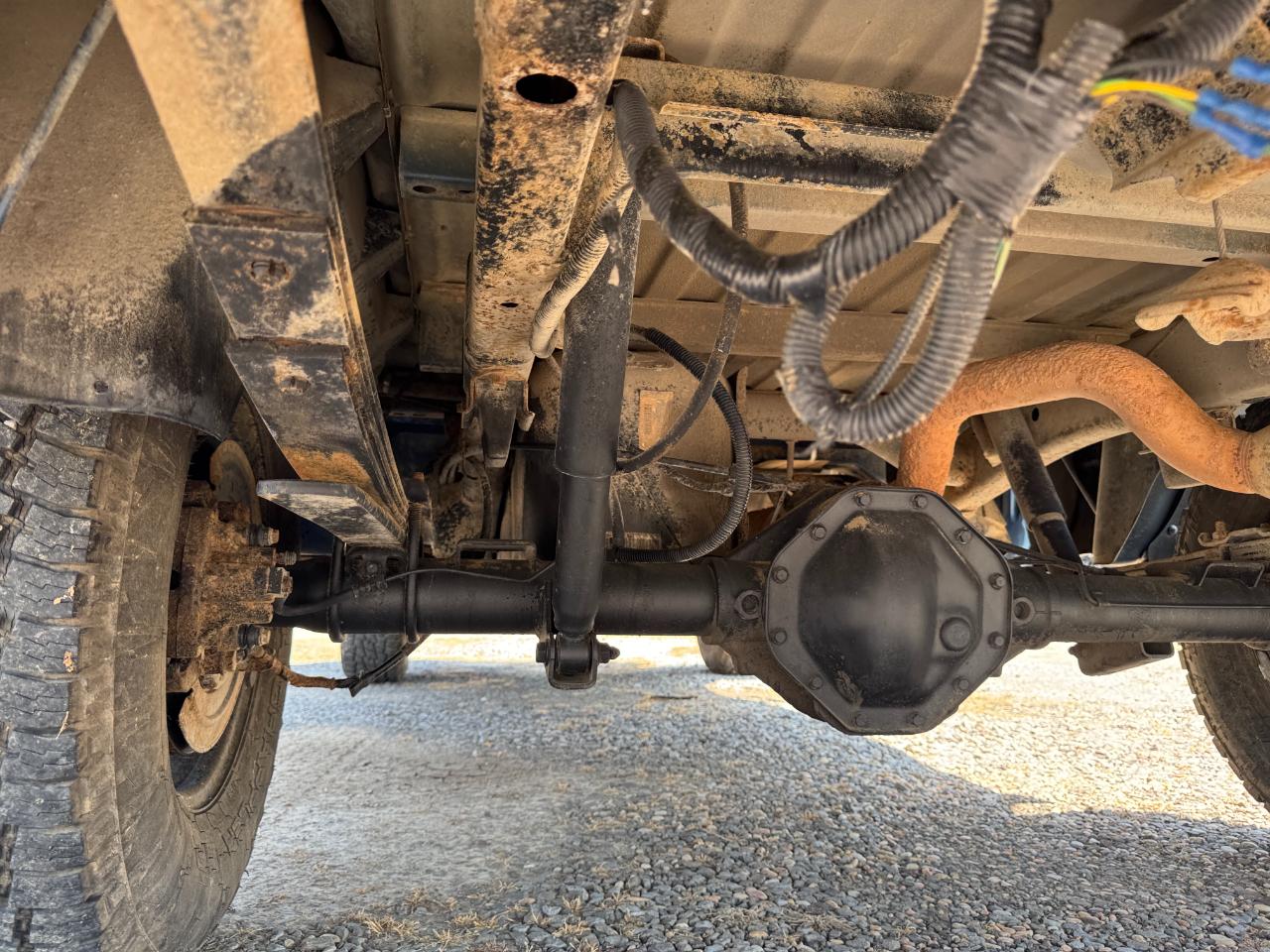 Dodge Ram 1500 4dr Quad Cab 140.5" WB 4WD SLT 2005