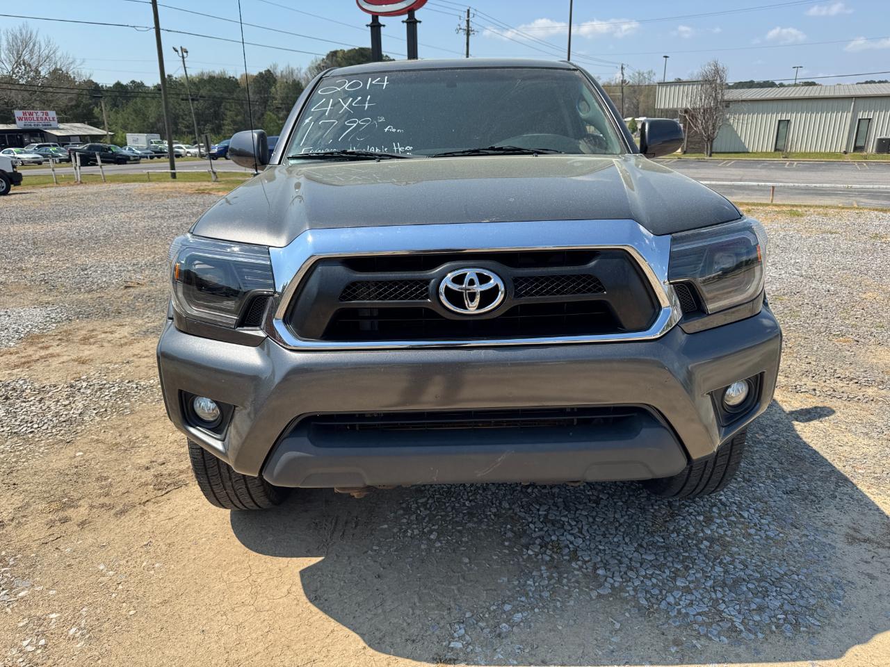 Toyota Tacoma 4WD Double Cab V6 AT (Natl) 2015