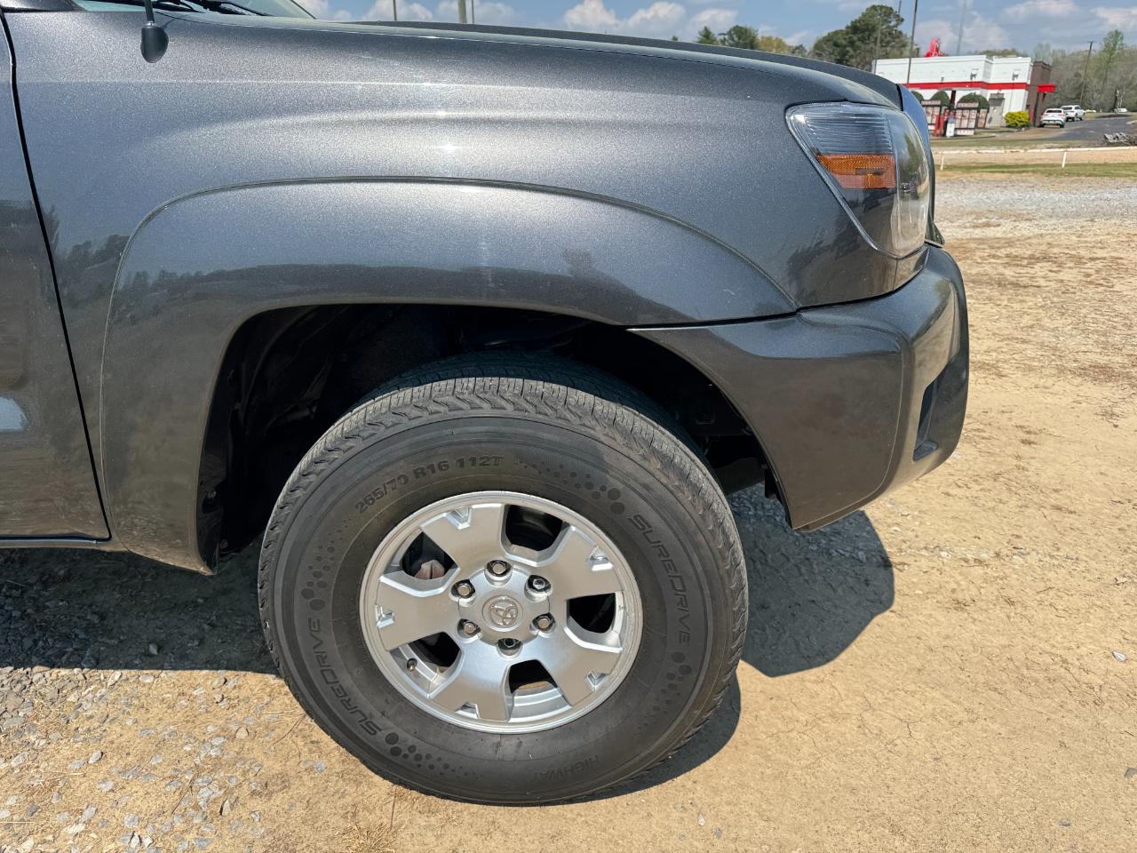 Toyota Tacoma 4WD Double Cab V6 AT (Natl) 2015