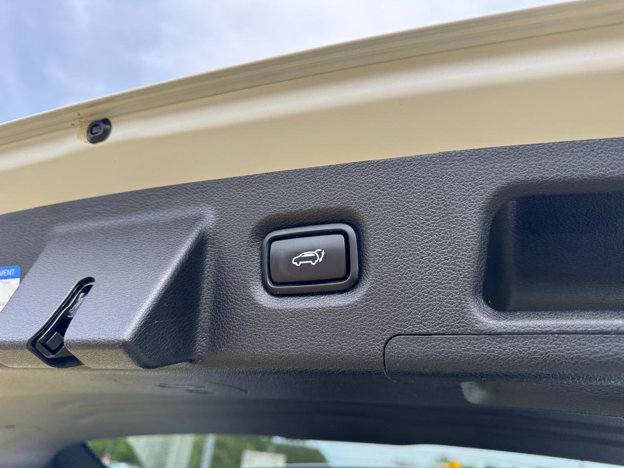 Hyundai Santa Fe SEL FWD 2022