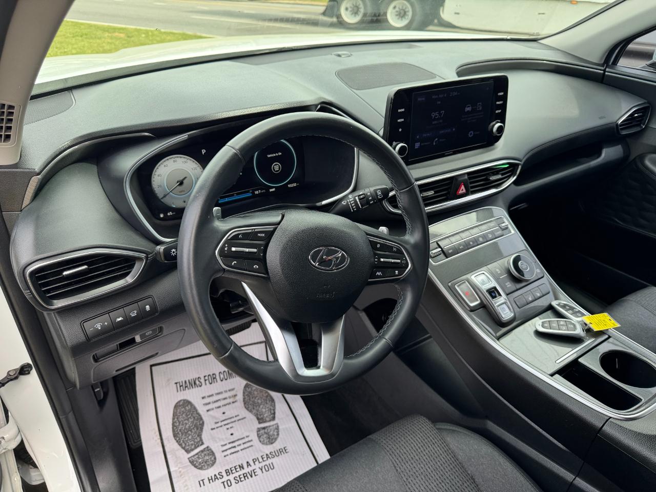 Hyundai Santa Fe SEL FWD 2022