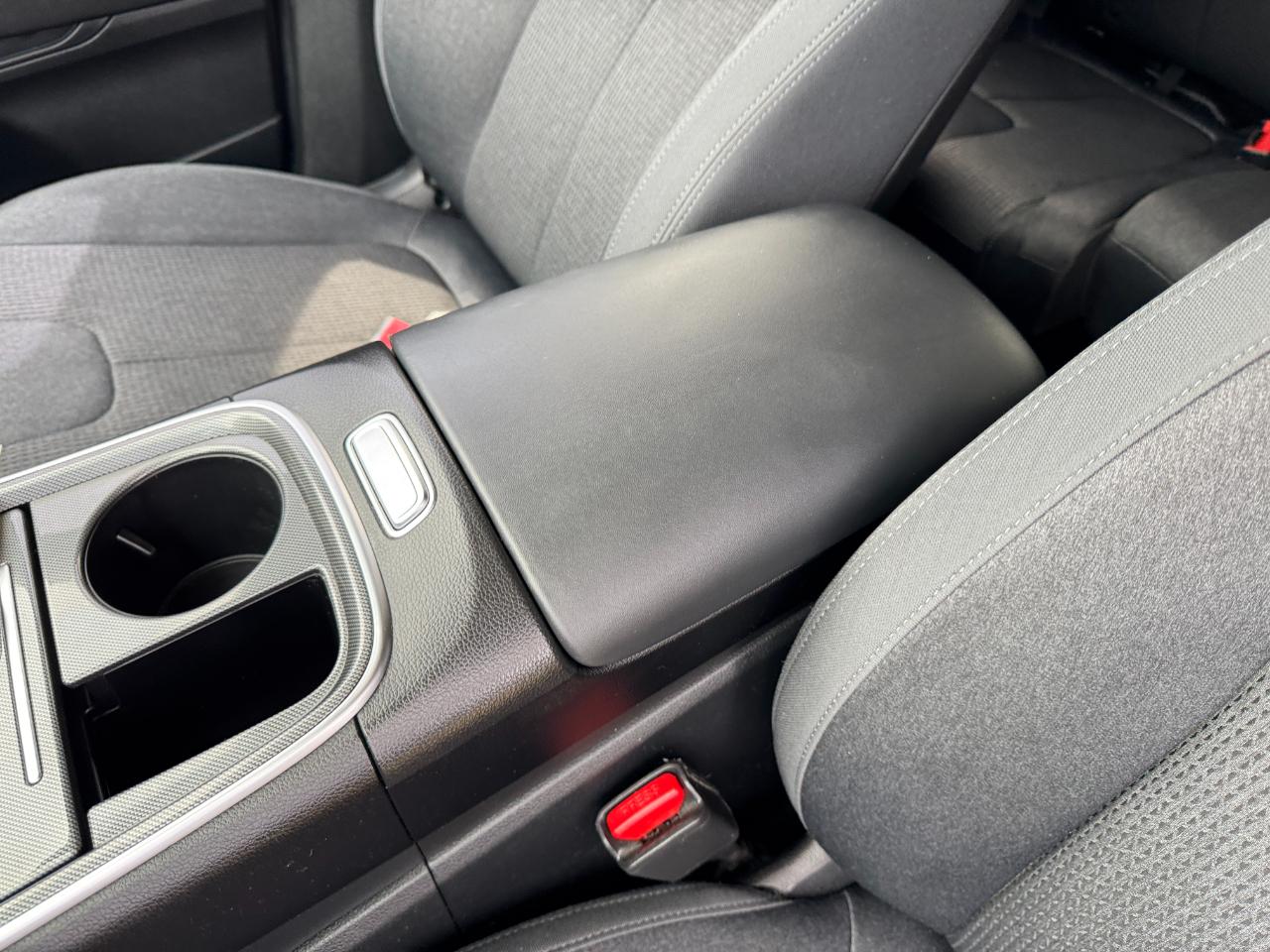 Hyundai Santa Fe SEL FWD 2022