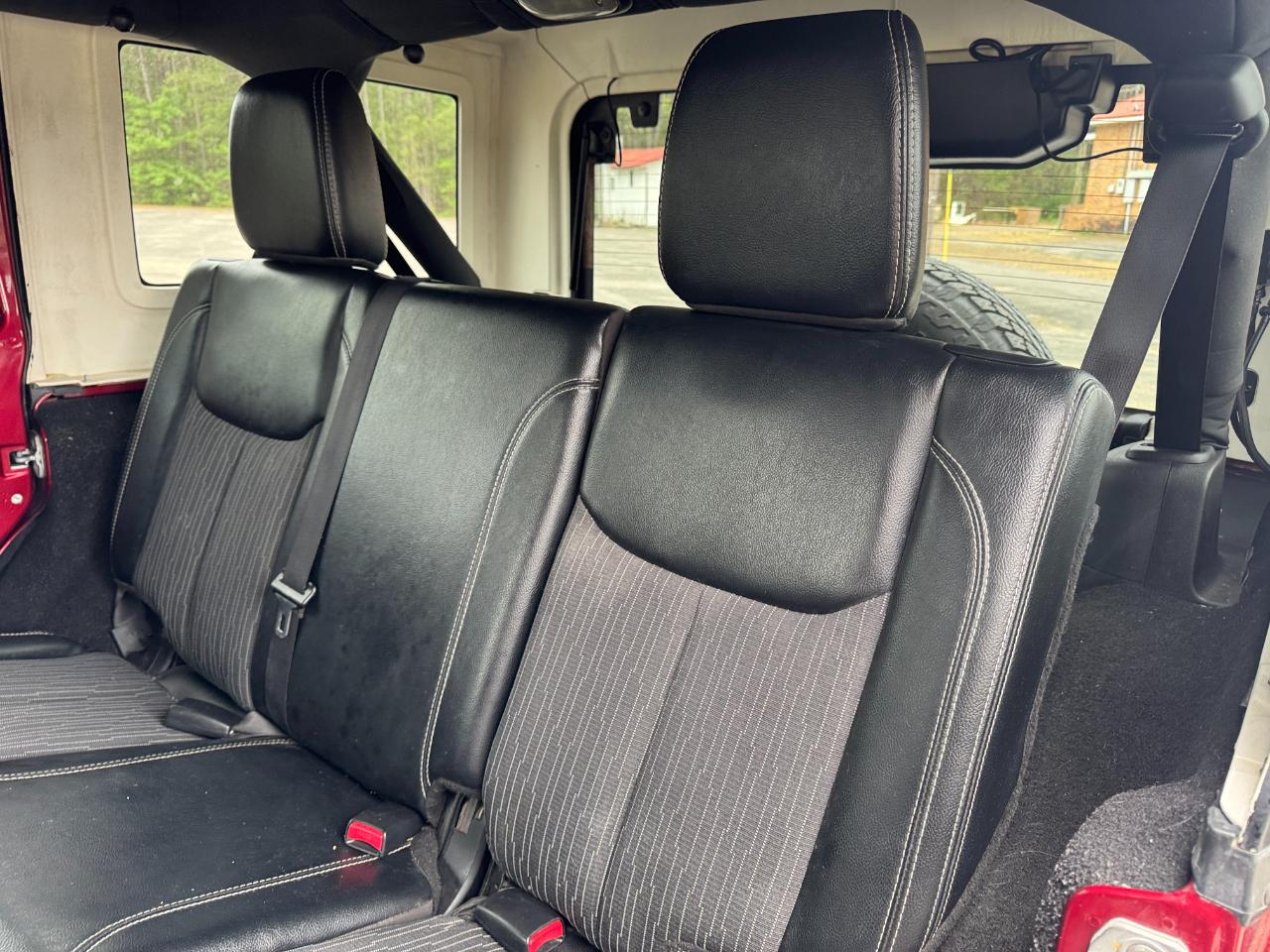 Jeep Wrangler Unlimited 4WD 4dr Freedom Edition *Ltd Avail* 2013