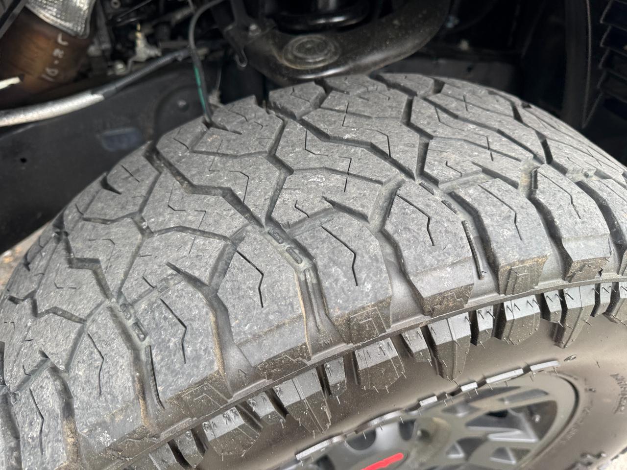 Toyota Tacoma 4WD Limited Double Cab 5' Bed V6 AT (Natl) 2019