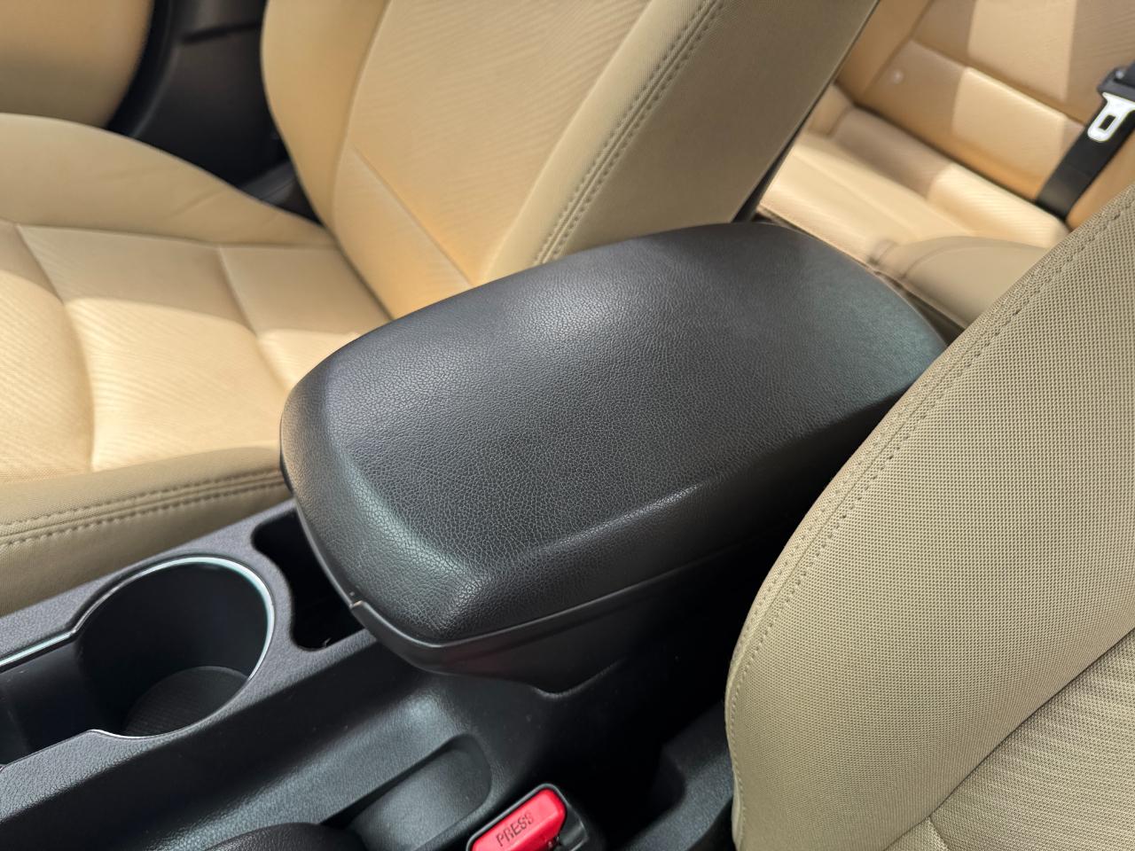 Hyundai Elantra 4dr Sdn Auto GLS (Alabama Plant) 2012