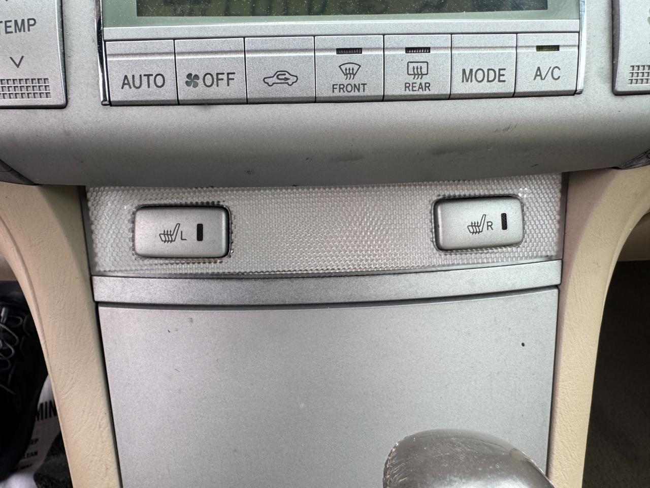 Toyota Camry Solara 2dr Conv SE V6 Auto (Natl) 2006