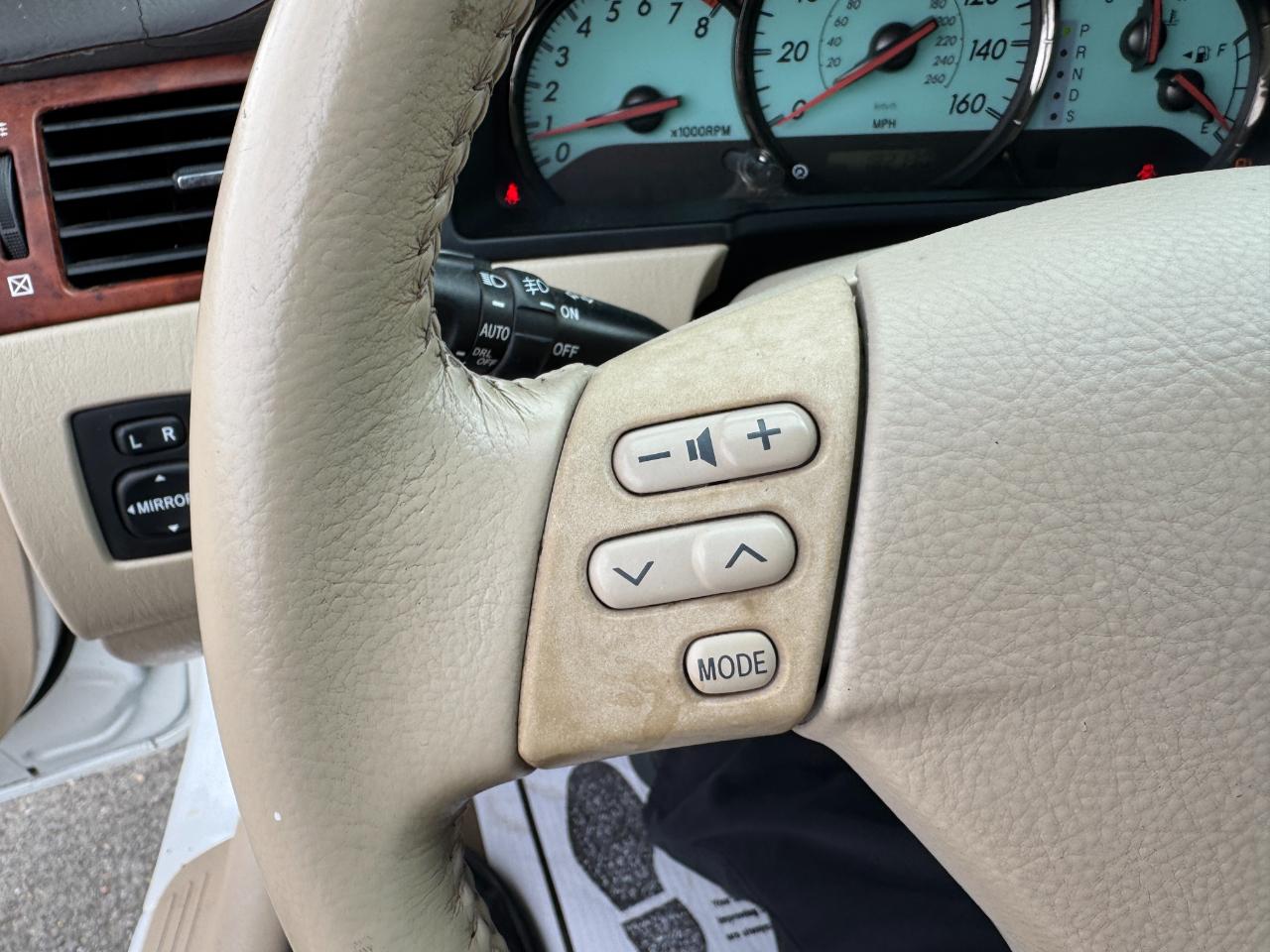 Toyota Camry Solara 2dr Conv SE V6 Auto (Natl) 2006