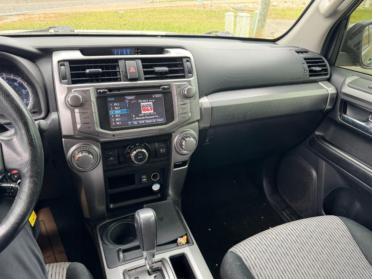 Toyota 4Runner RWD 4dr V6 SR5 Premium (Natl) 2014