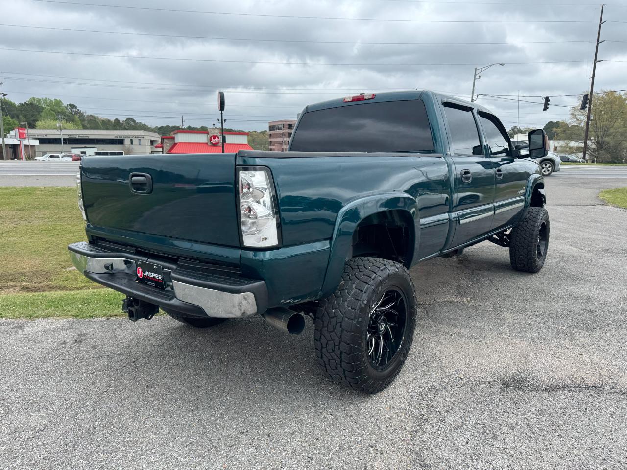 Chevrolet Silverado 2500HD Crew Cab 153" WB 4WD LS 2004