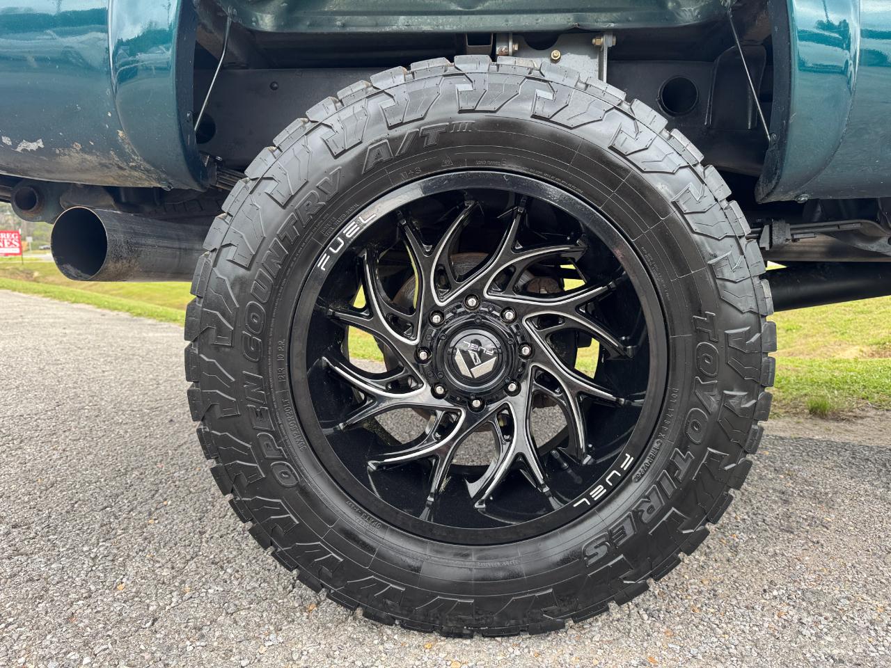 Chevrolet Silverado 2500HD Crew Cab 153" WB 4WD LS 2004