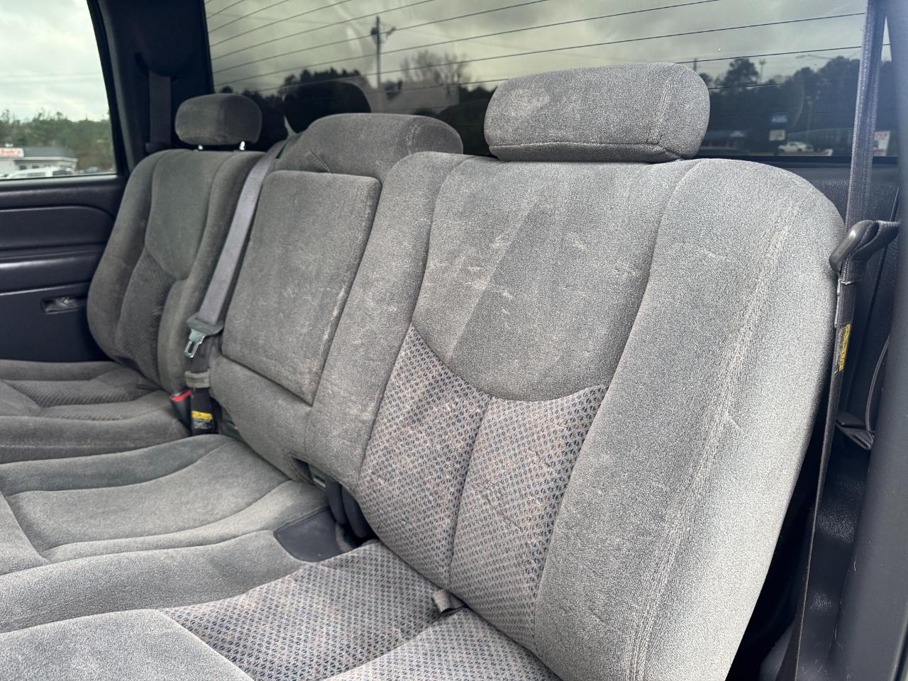 Chevrolet Silverado 2500HD Crew Cab 153" WB 4WD LS 2004