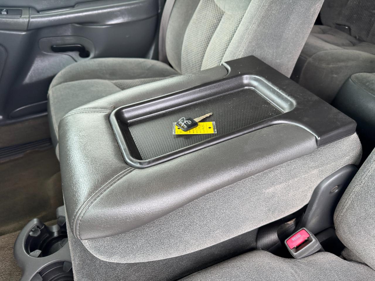 Chevrolet Silverado 2500HD Crew Cab 153" WB 4WD LS 2004