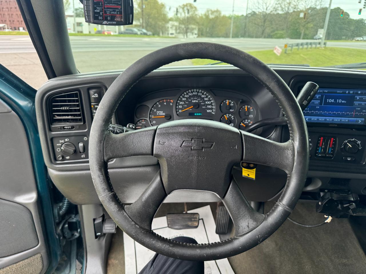 Chevrolet Silverado 2500HD Crew Cab 153" WB 4WD LS 2004