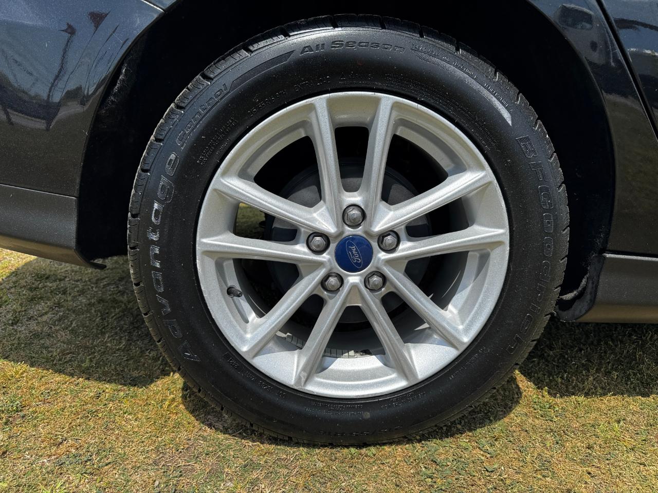 Ford Focus 4dr Sdn SE 2015