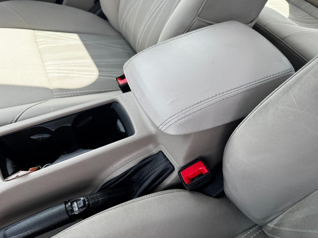 Ford Focus 4dr Sdn SE 2015