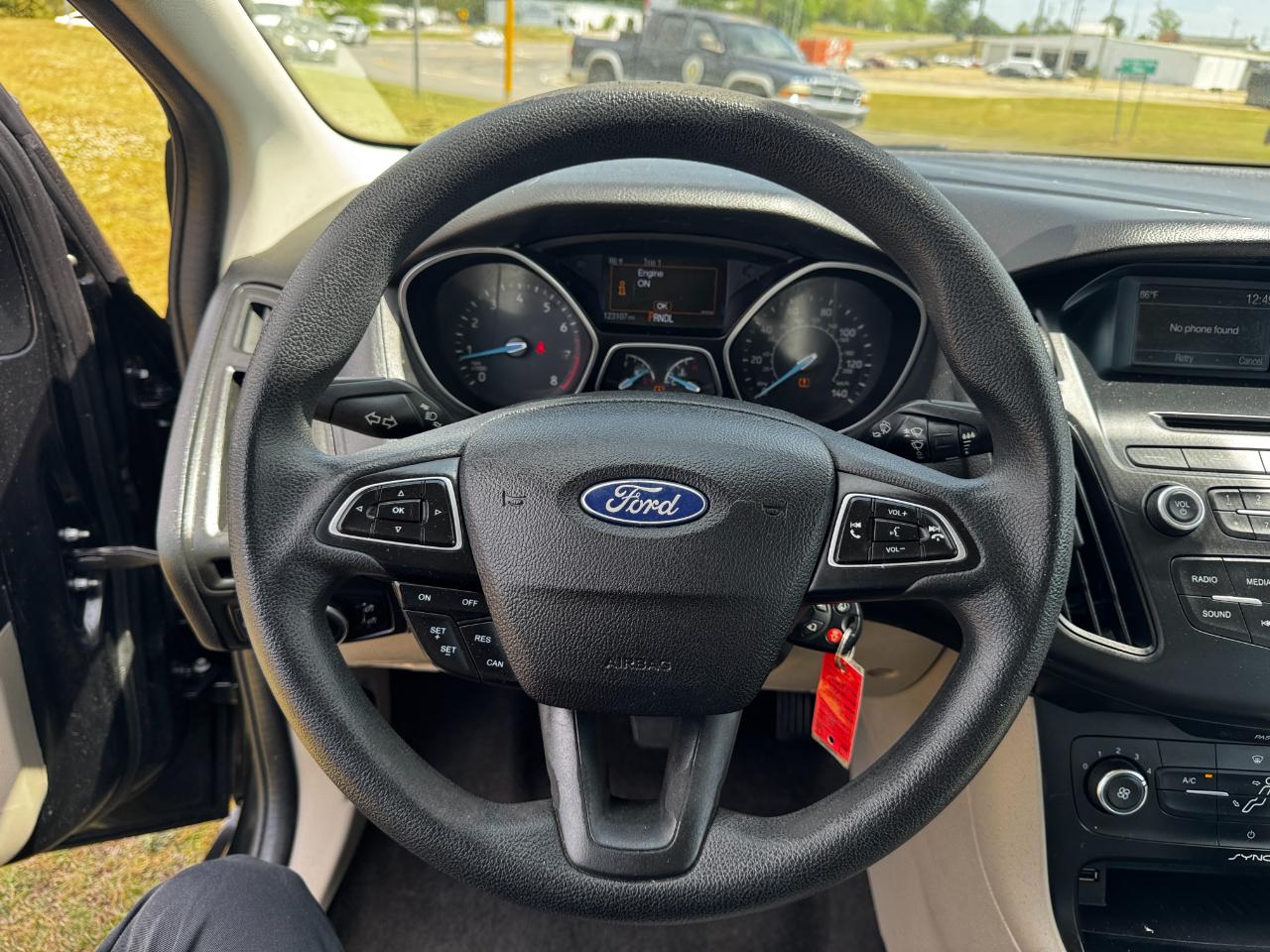 Ford Focus 4dr Sdn SE 2015