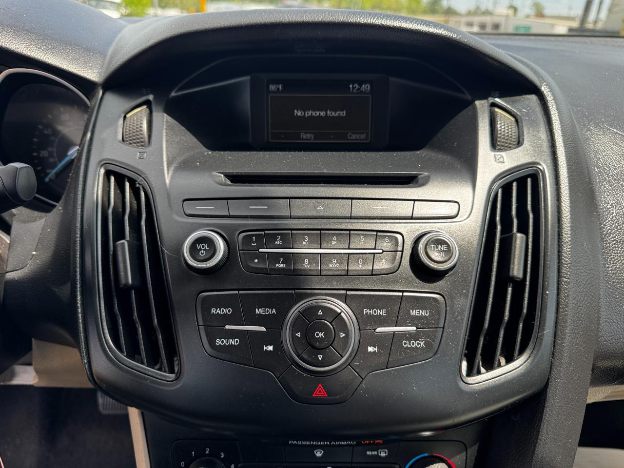 Ford Focus 4dr Sdn SE 2015