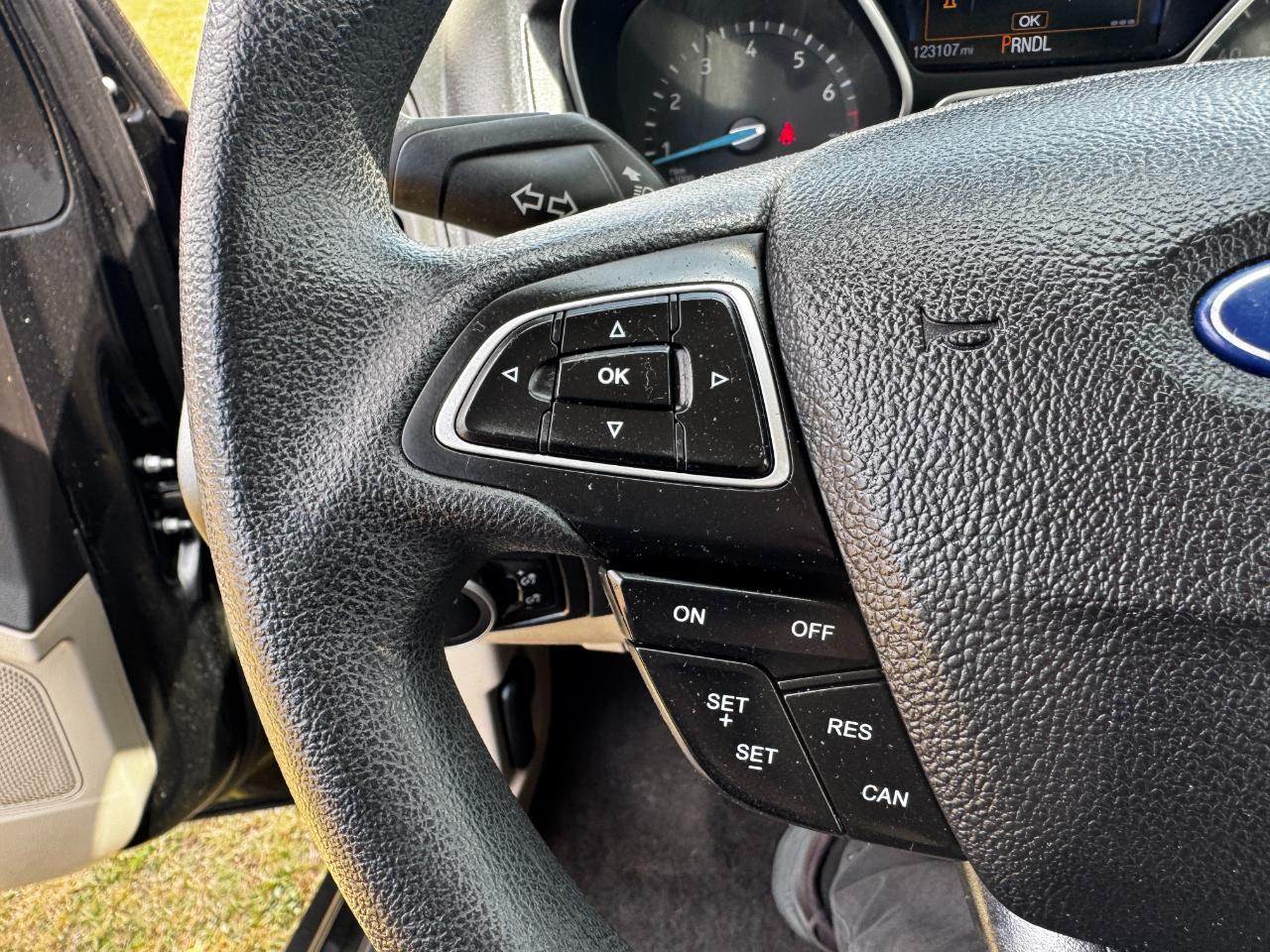 Ford Focus 4dr Sdn SE 2015