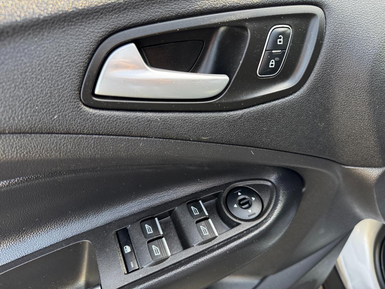 Ford Escape SEL FWD 2019