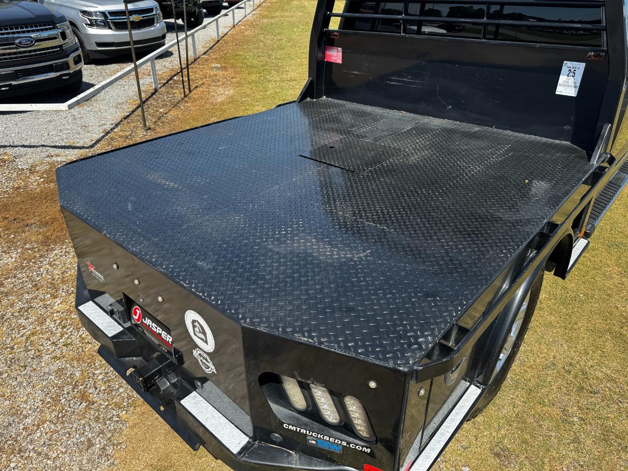 Ford Super Duty F-250 SRW XLT 4WD Crew Cab 8' Box 2017