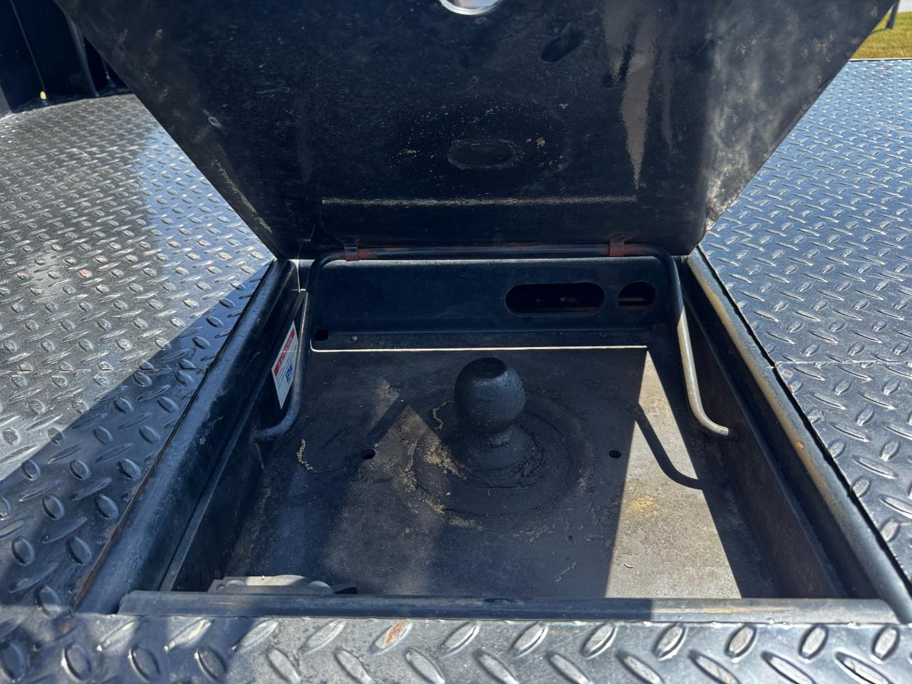 Ford Super Duty F-250 SRW XLT 4WD Crew Cab 8' Box 2017