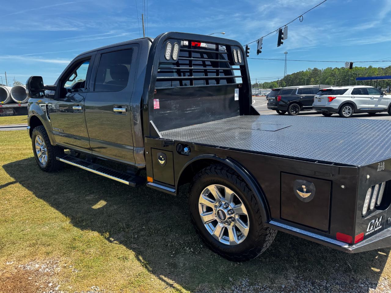 Ford Super Duty F-250 SRW XLT 4WD Crew Cab 8' Box 2017