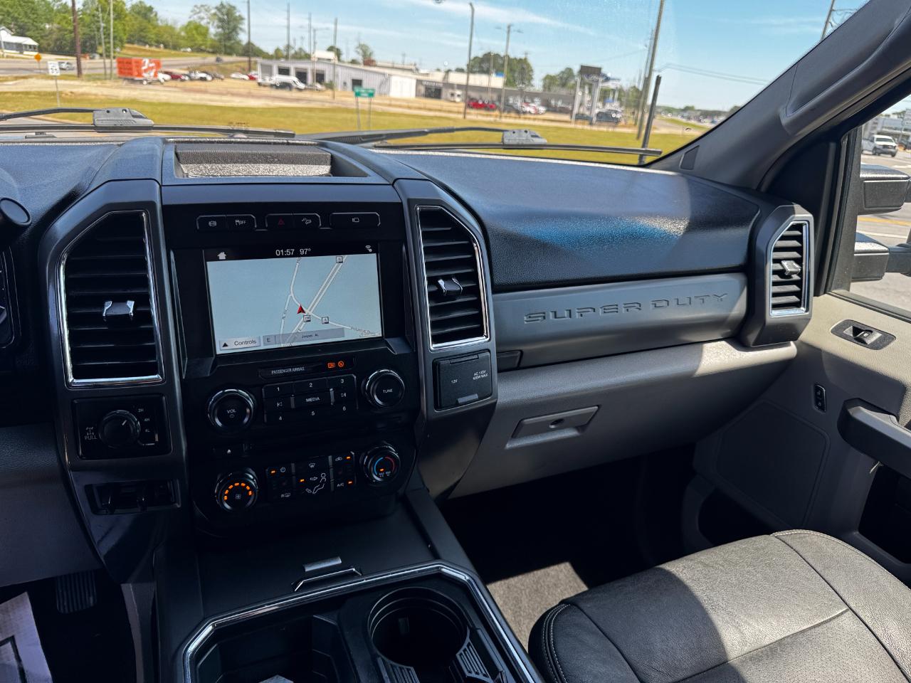 Ford Super Duty F-250 SRW XLT 4WD Crew Cab 8' Box 2017