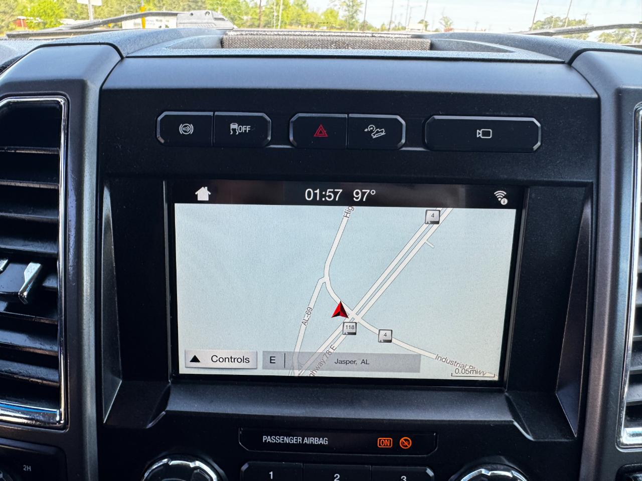 Ford Super Duty F-250 SRW XLT 4WD Crew Cab 8' Box 2017