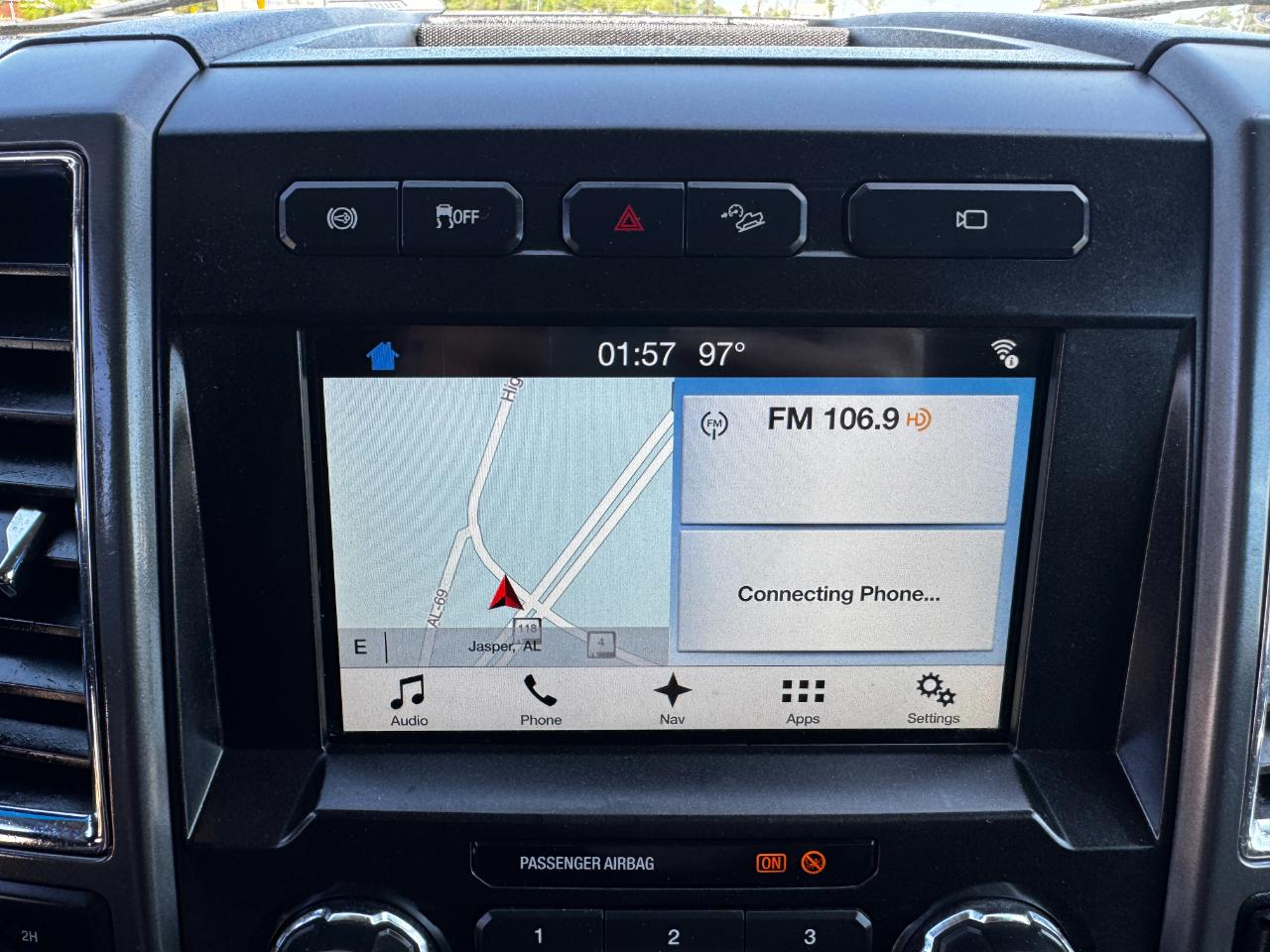 Ford Super Duty F-250 SRW XLT 4WD Crew Cab 8' Box 2017